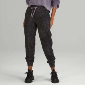 Lululemon Scuba High Rise French Terry Jogger